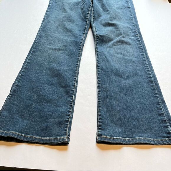 Levi's Women's Blue Jeans 512 Bootcut Size 10 S/C Perfectly Slimming - Picture 5 of 9